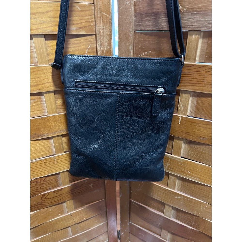 Margot Black Leather Crossbody Bag Small Zip Front Pocket Adjustable‎ Strap